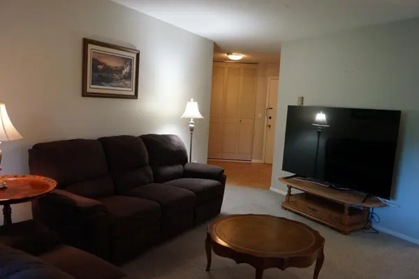 $75,000 | 10113 West 34th Street, Unit 338, Hopkins, MN 55305