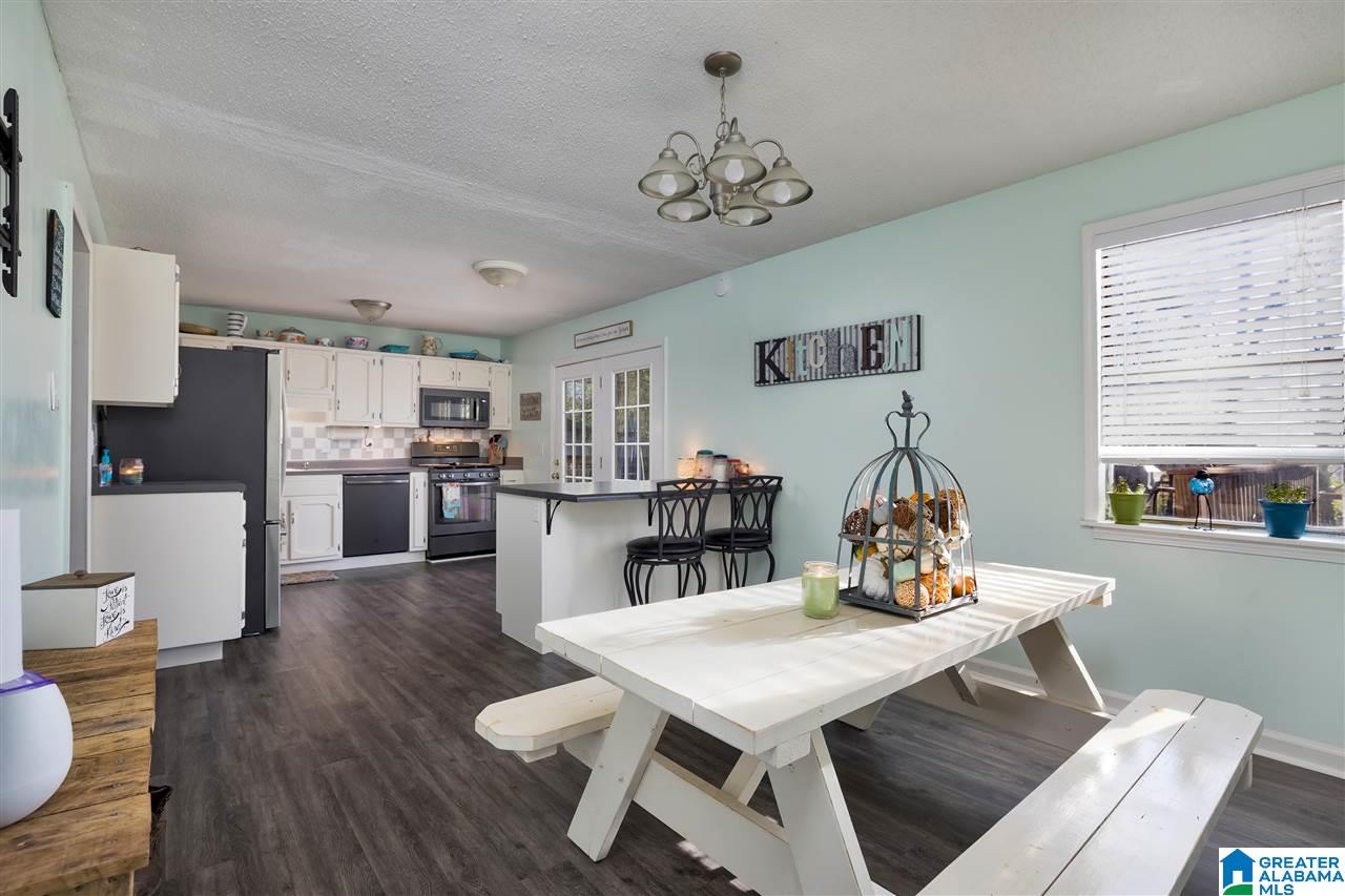 2157 Mountain View Road Birmingham, AL 35210 - Photo 7 of 21