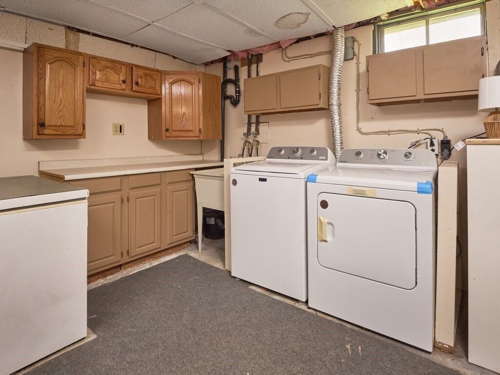 4 Martin Road Brookfield, MA 01506 - Photo 27 of 39 a utility room with dryer and washer