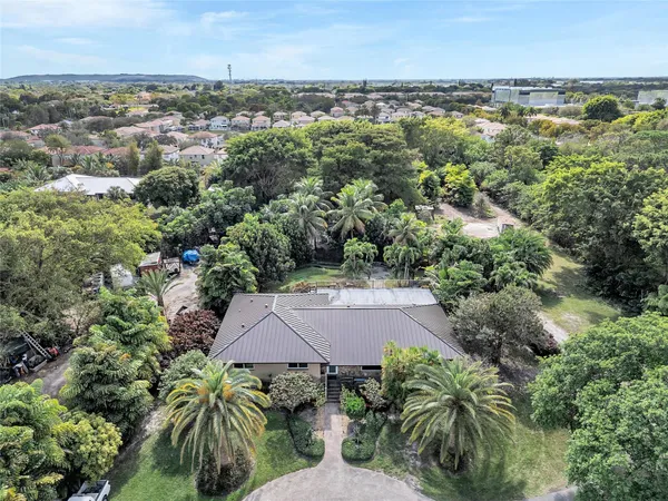 $4,495,000 | 4000 Northwest 74th Street, Coconut Creek, FL 33073