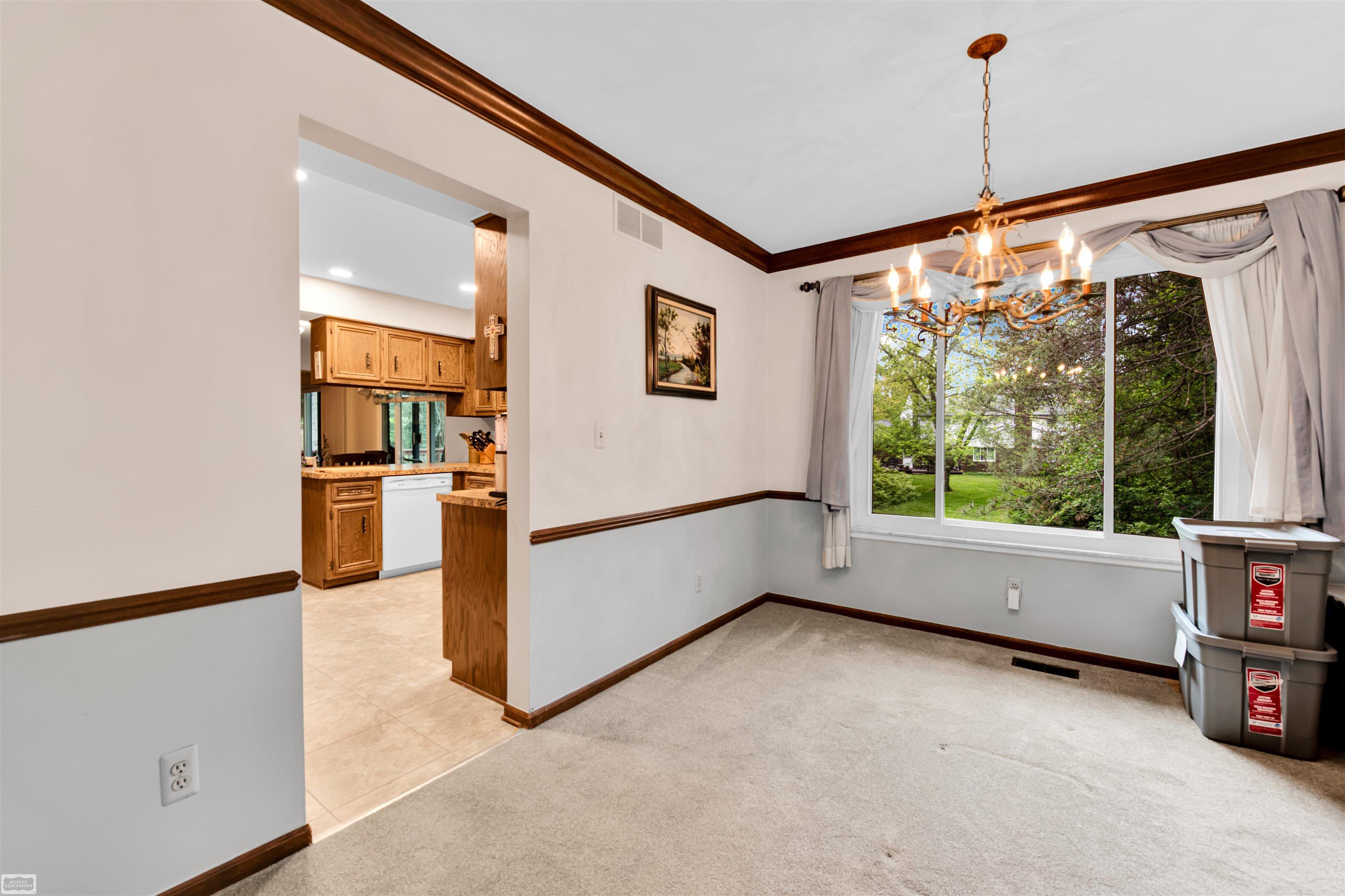 2401 Chalet Drive Rochester Hills, MI 48309 - Photo 12 of 45