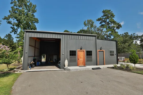 $1,095,000 | 40418 Rolling Forest Drive, Magnolia, TX 77354