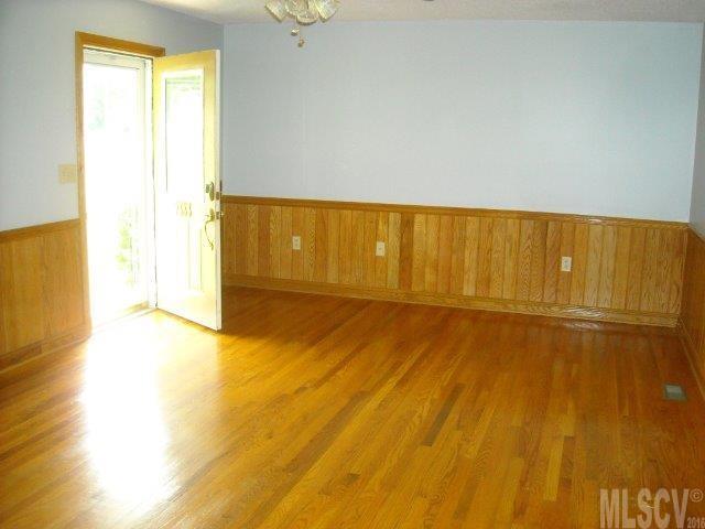 9383 Costner Road Hickory, NC 28602 - Photo 11 of 19 Gallery Image 11