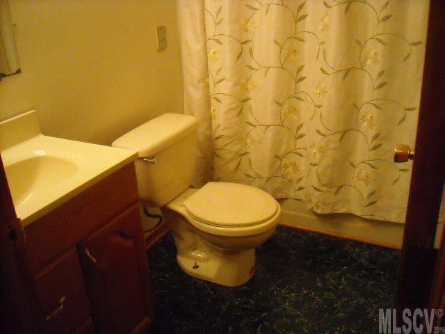 9383 Costner Road Hickory, NC 28602 - Photo 17 of 19 Gallery Image 17