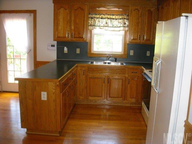 9383 Costner Road Hickory, NC 28602 - Photo 10 of 19 Gallery Image 10