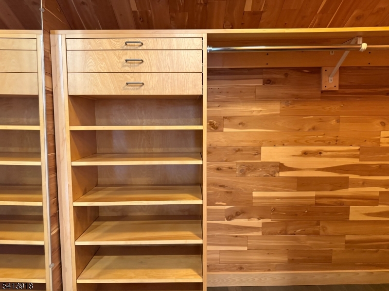 10 Exeter Road Bedminster, NJ 07921 - Photo 13 of 14