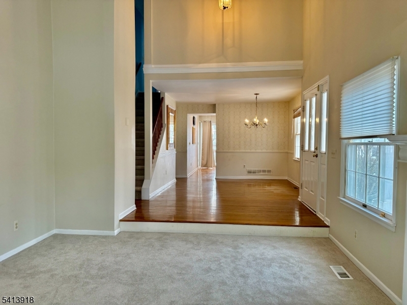 10 Exeter Road Bedminster, NJ 07921 - Photo 2 of 14