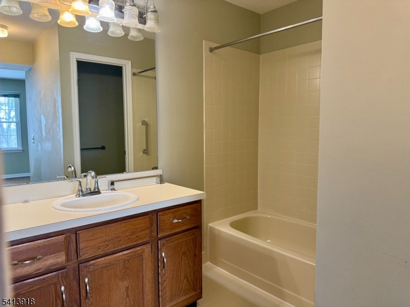 10 Exeter Road Bedminster, NJ 07921 - Photo 8 of 14