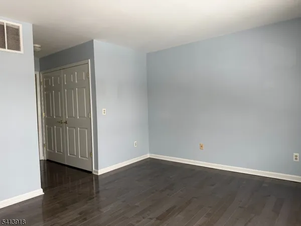 $4,000 | 10 Exeter Road, Bedminster, NJ 07921