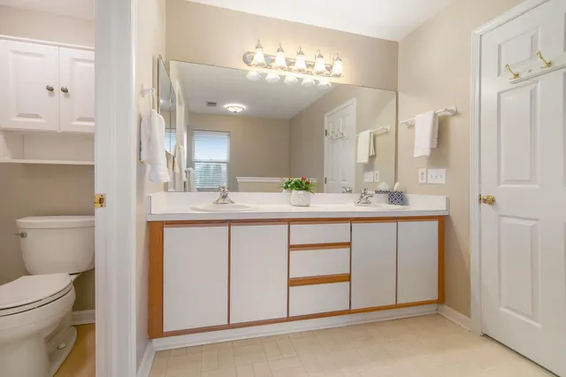 $299,900 | 1631 Weatherstone Drive, Ann Arbor, MI 48108