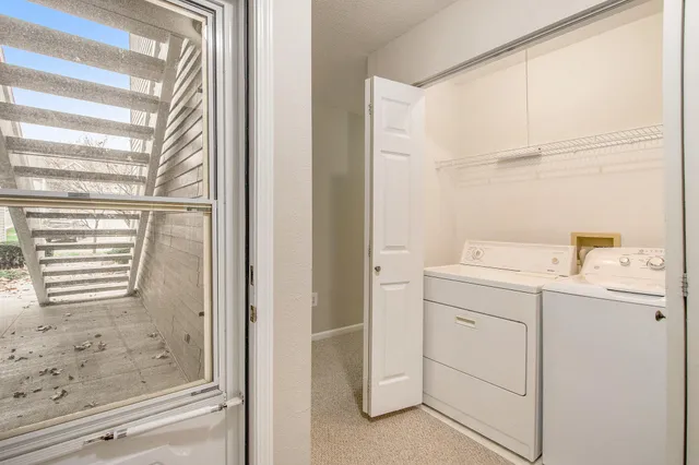 $299,900 | 1631 Weatherstone Drive, Ann Arbor, MI 48108