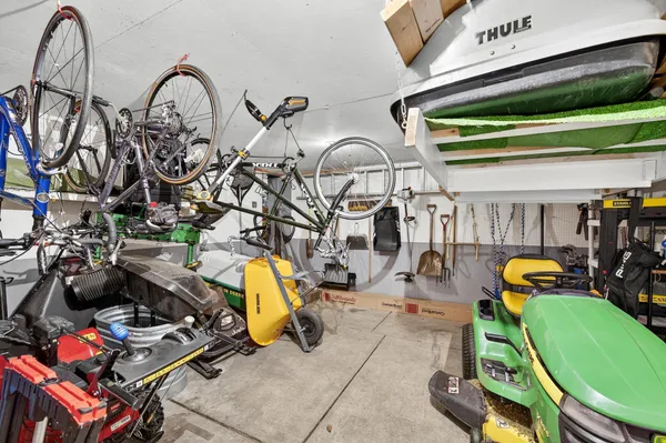 $1,960,000 | 5512 Hillside Court, Edina, MN 55439