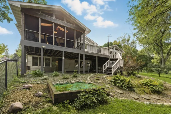 $1,960,000 | 5512 Hillside Court, Edina, MN 55439