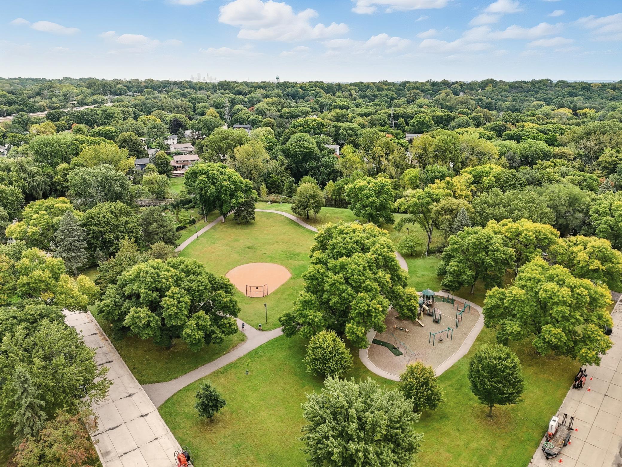 5512 Hillside Court Edina, MN 55439 - Photo 77 of 98