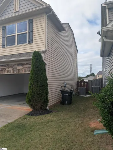 $2,300 | 212 Werninger Court, Greer, SC 29650