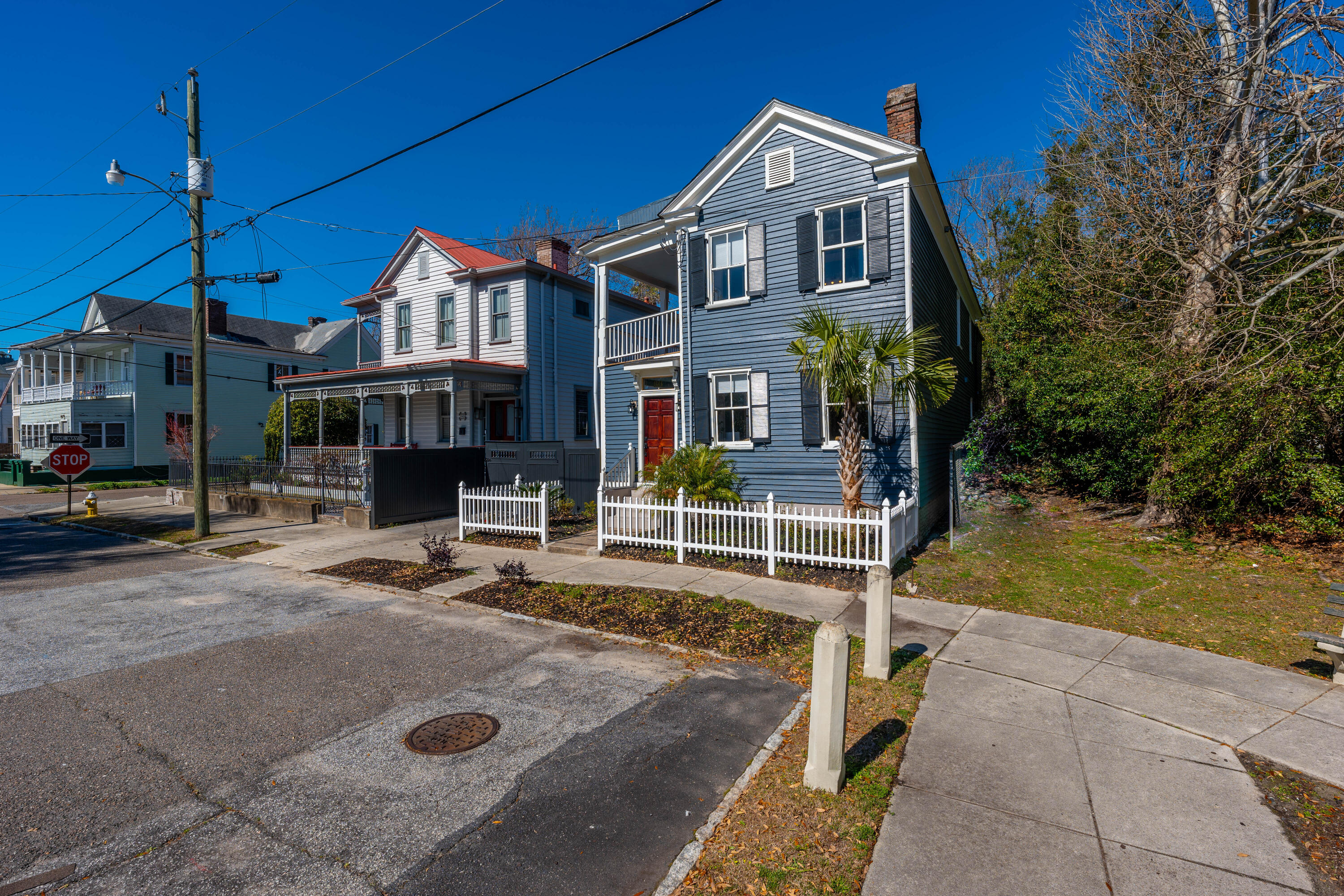 86 Fishburne Street Charleston, SC 29403 - Photo 4 of 10 P1019767