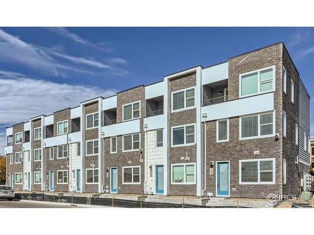 $550,000 | 304 Geneva Street, Aurora, CO 80010