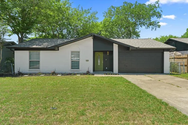 $245,000 | 1222 Saturn Drive, Cedar Hill, TX 75104