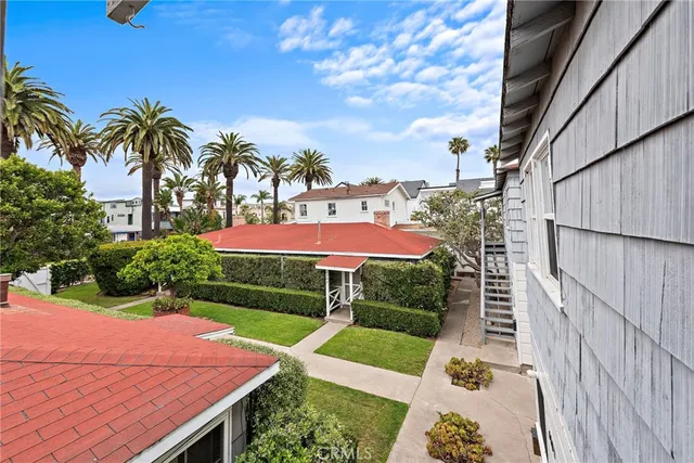 a view of a yard with a patio