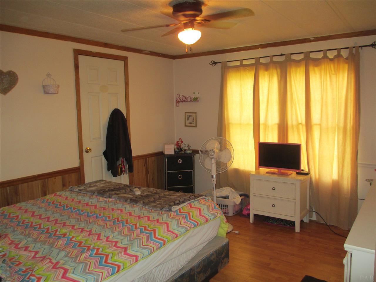 7944 Parker Road Milton, FL 32570 - Photo 15 of 29 Gallery Image 15
