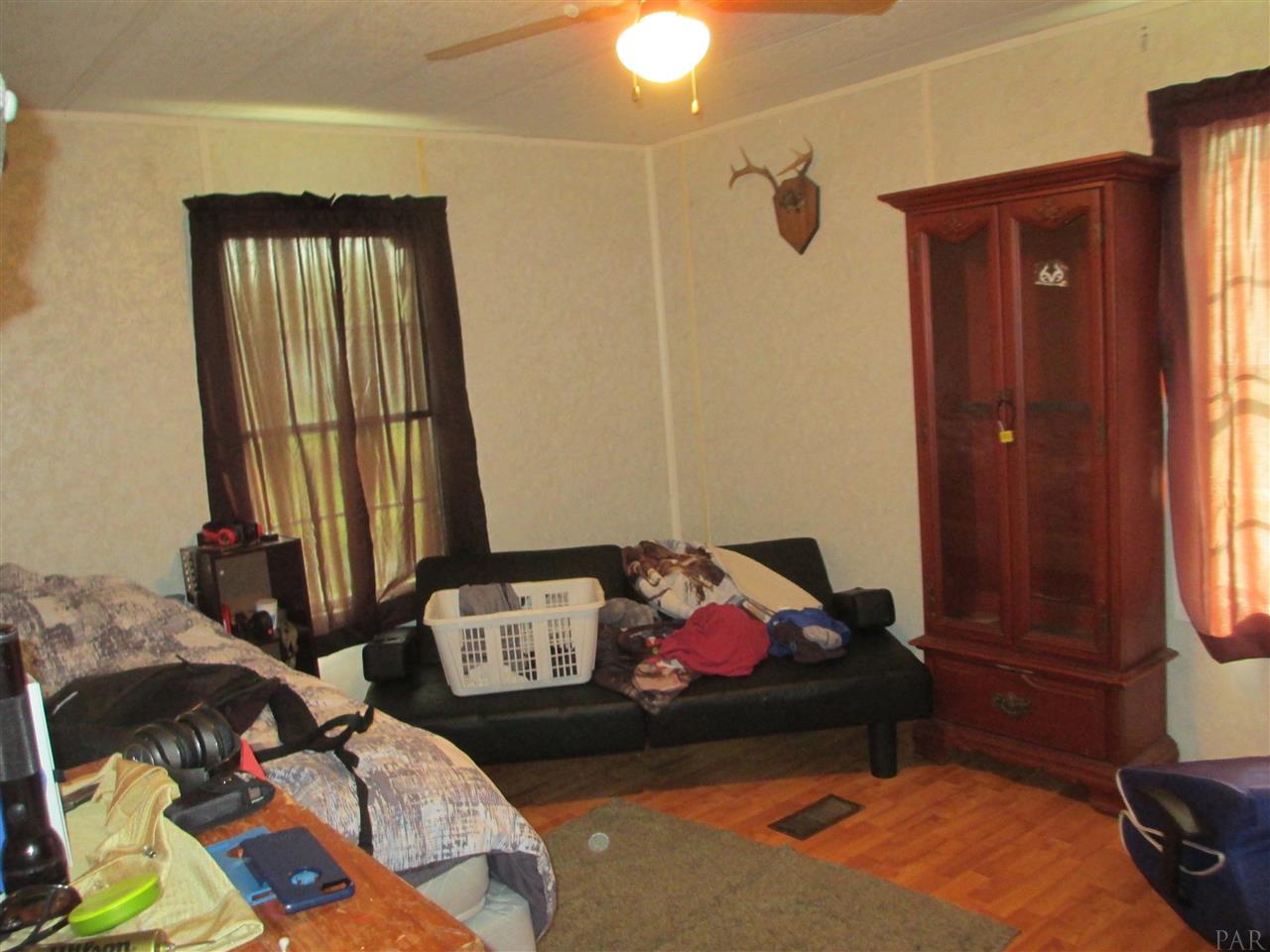 7944 Parker Road Milton, FL 32570 - Photo 16 of 29 Gallery Image 16