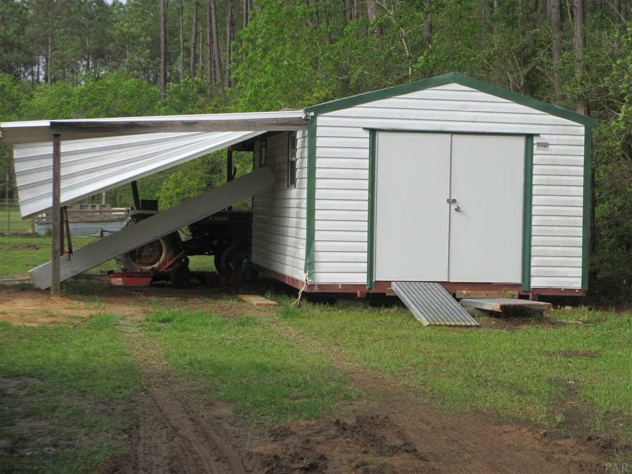 7944 Parker Road Milton, FL 32570 - Photo 20 of 29 Gallery Image 20