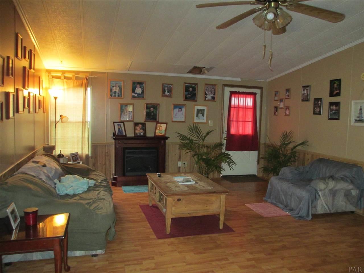 7944 Parker Road Milton, FL 32570 - Photo 9 of 29 Gallery Image 9
