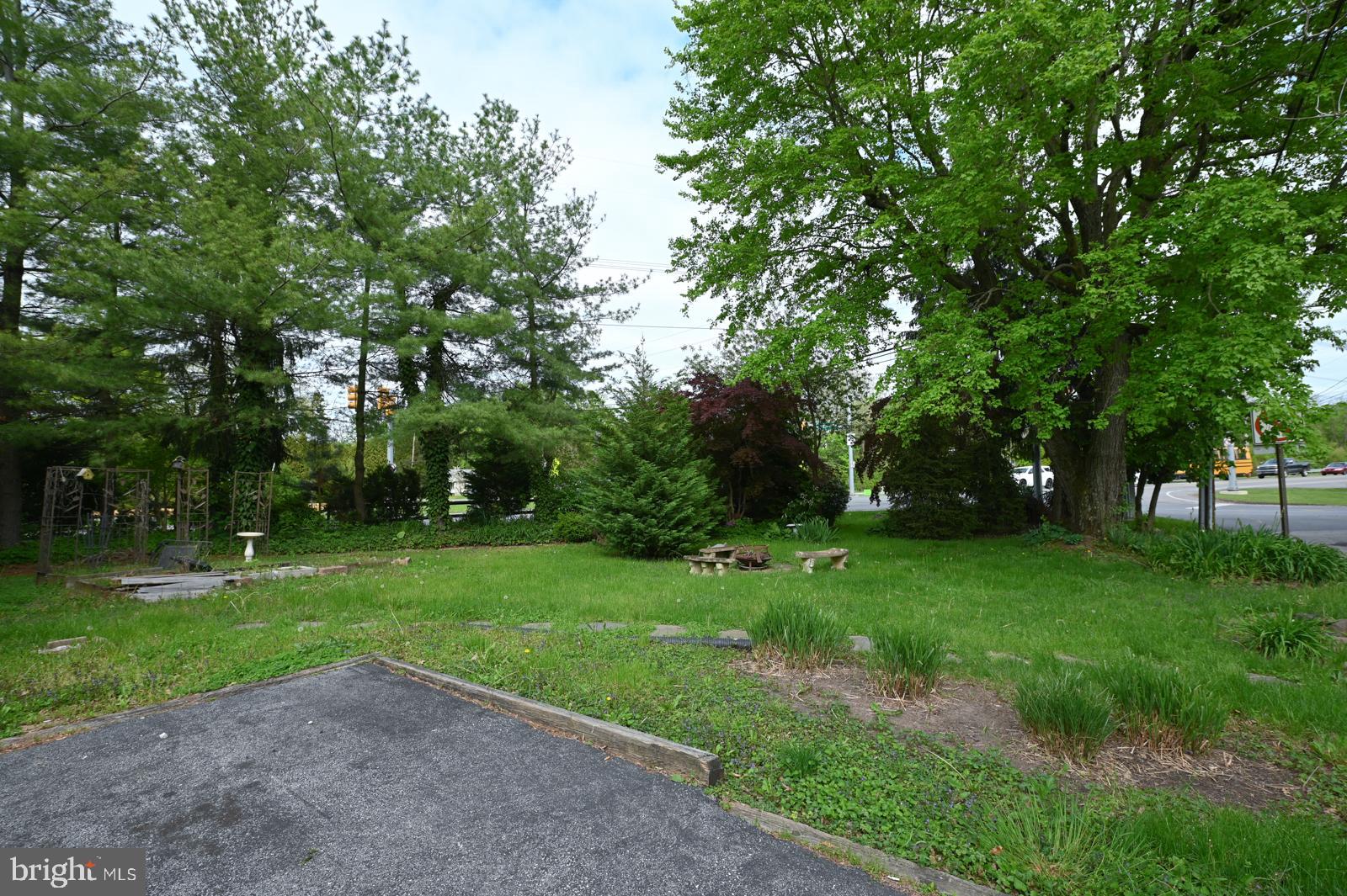1669 Old Schuylkill Road Spring City, PA 19475 - Photo 6 of 44
