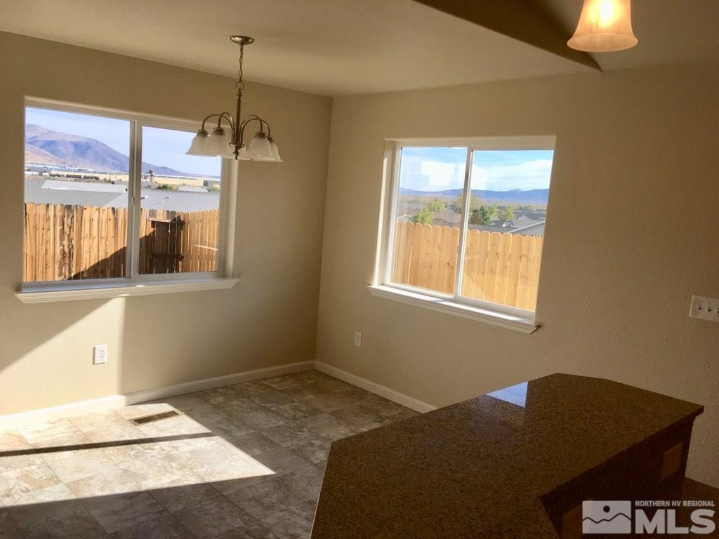 4530 Spaight Way Fernley, NV 89408 - Photo 10 of 17 Photo 10