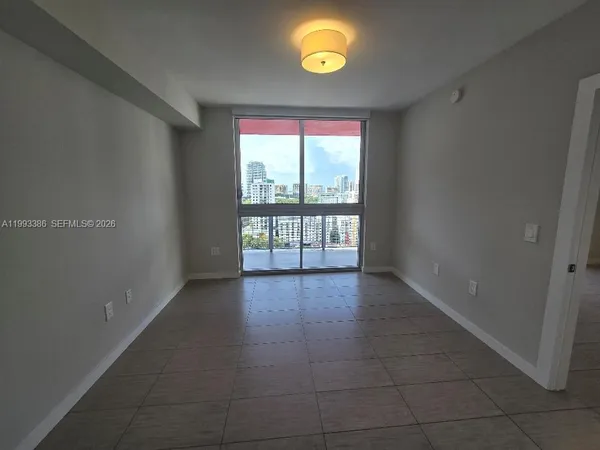 $2,825 | 117 Southwest 10th Street, Unit 2105, Miami, FL 33130