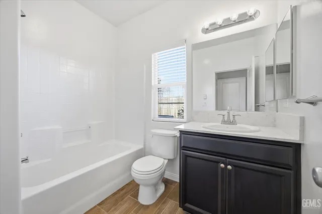 $495,000 | Undisclosed Address, Bakersfield, CA 93312