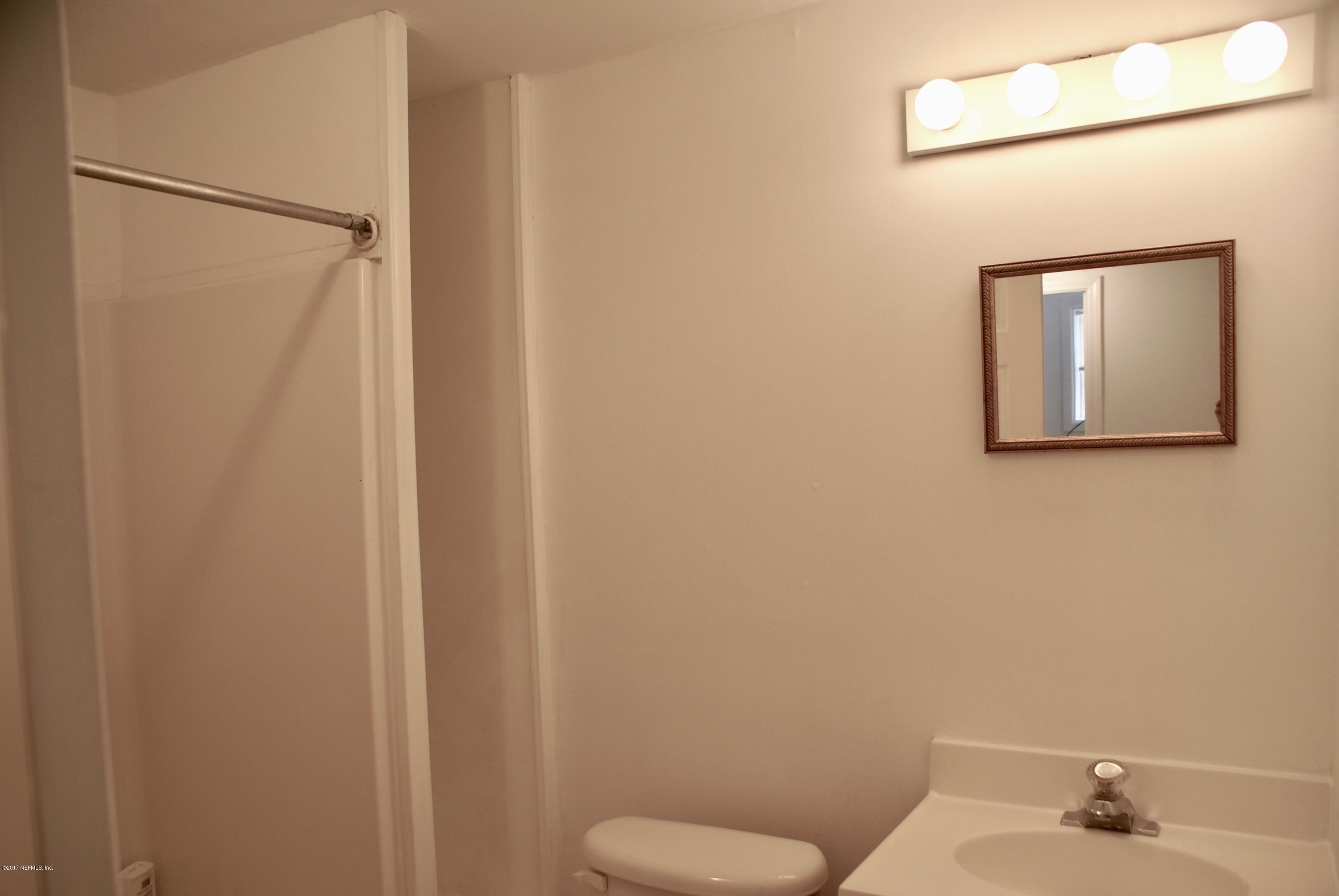 10309 Westmar Road Jacksonville, FL 32218 - Photo 25 of 26 Bathroom