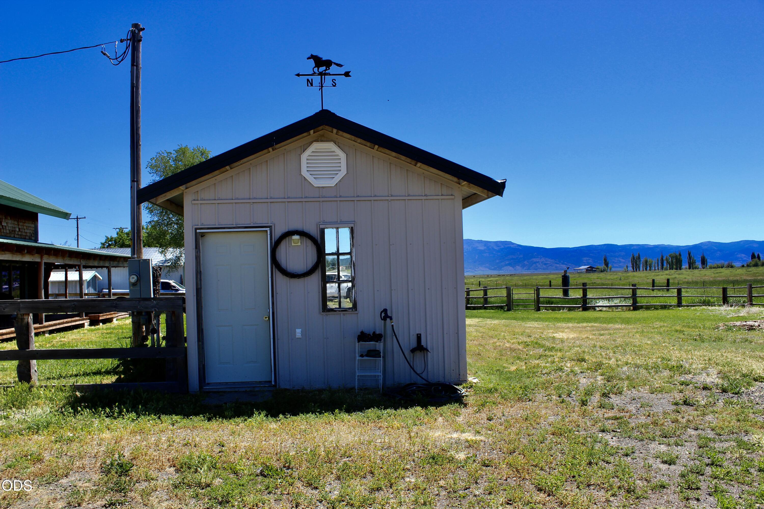 92586 Water Users Lane Lakeview, OR 97630 - Photo 33 of 49