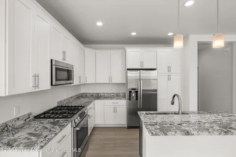 $875,000 | 1 Eagle Claw Circle, Glenwood Springs, CO 81601