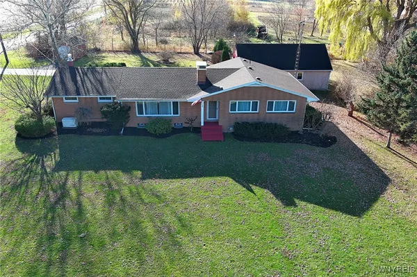 $389,000 | 2000 Maple Road, Wilson, NY 14172