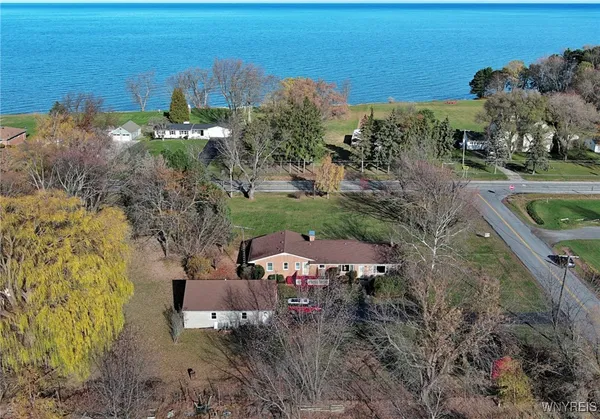 $389,000 | 2000 Maple Road, Wilson, NY 14172