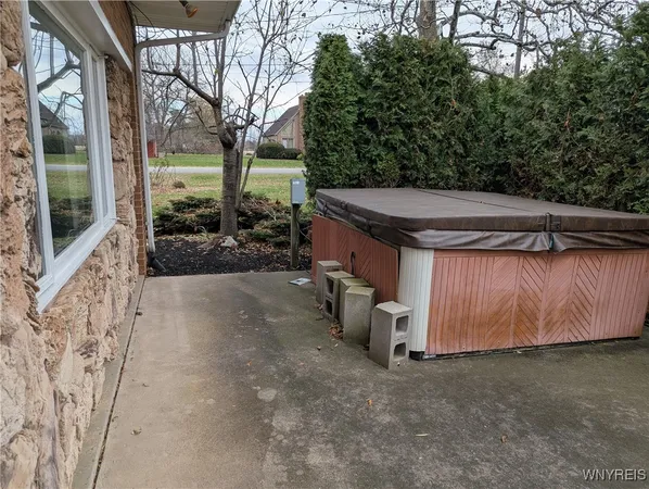 $389,000 | 2000 Maple Road, Wilson, NY 14172