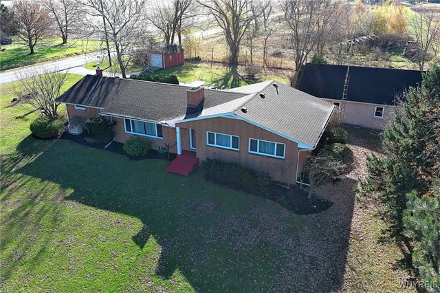 $389,000 | 2000 Maple Road, Wilson, NY 14172