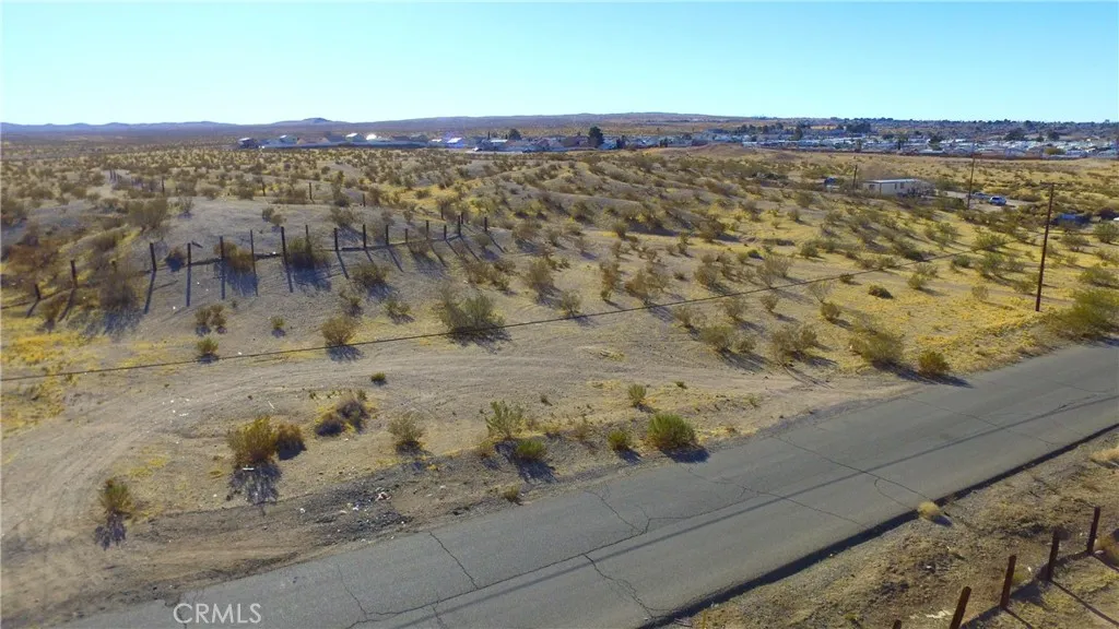 42424137 Armory Road Barstow, CA 92311 - Photo 11 of 30 a view of lake view and mountain view