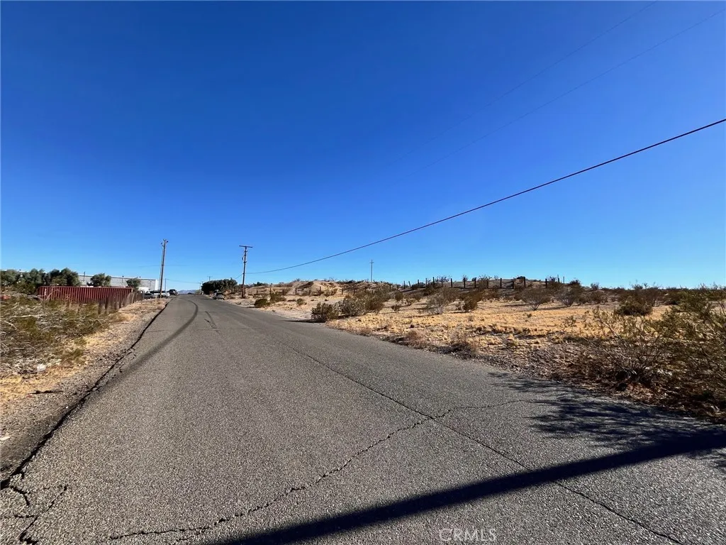 42424137 Armory Road Barstow, CA 92311 - Photo 24 of 30 a view of city and ocean
