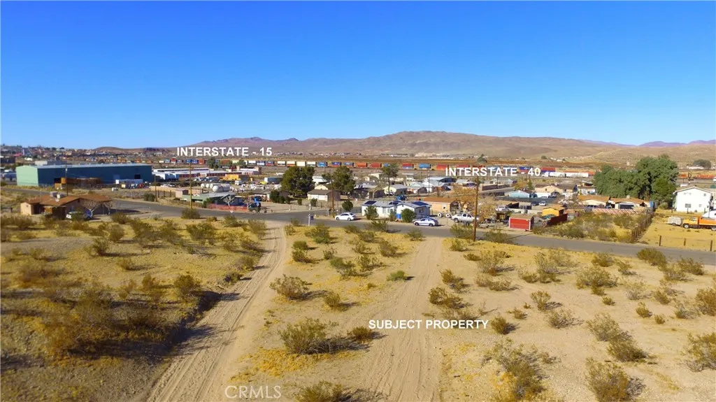 42424137 Armory Road Barstow, CA 92311 - Photo 4 of 30 a view of a city