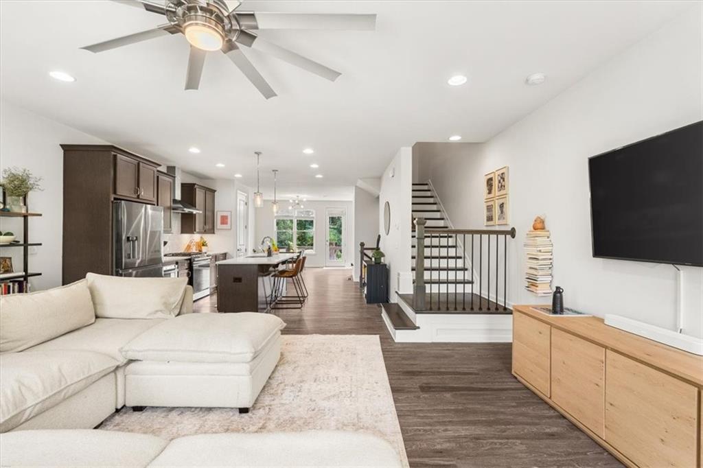 769 Hamilton Circle Southeast Atlanta, GA 30312 - Photo 7 of 22