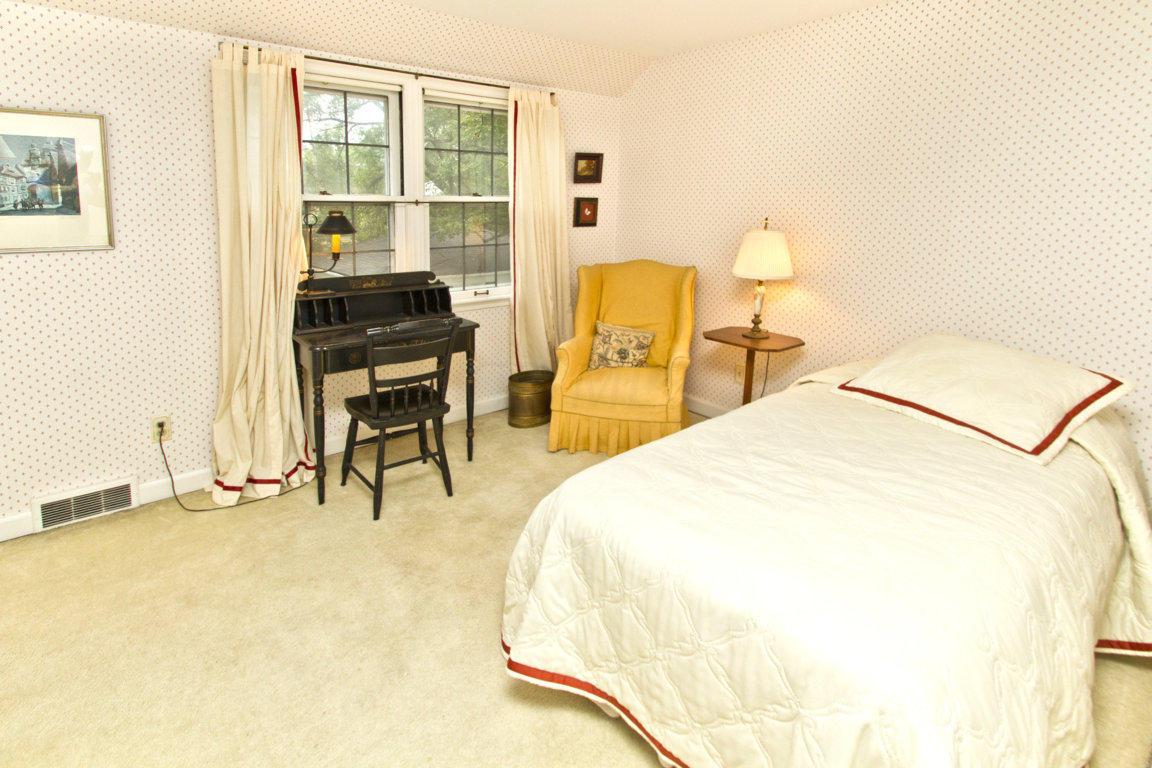 439 South Harding Road Columbus, OH 43209 - Photo 27 of 39