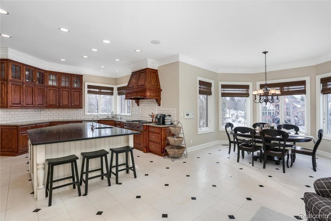 4676 Wind Ridge Court Rochester, MI 48306 - Photo 8 of 67 09 - Kitchen & Breakfast Room.jpg
