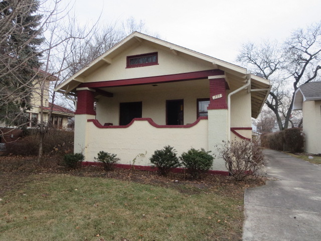 233 Olmsted Road Riverside, IL 60546 - Photo 1 of 20