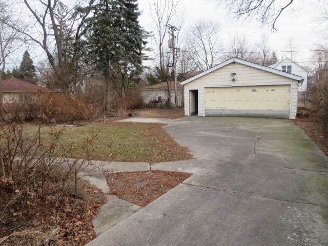 233 Olmsted Road Riverside, IL 60546 - Photo 4 of 20