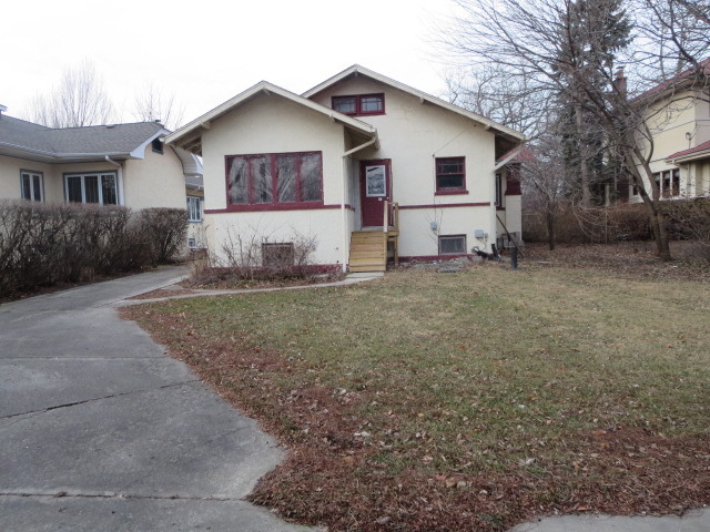 233 Olmsted Road Riverside, IL 60546 - Photo 5 of 20