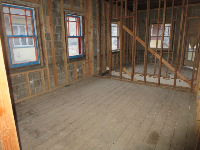 233 Olmsted Road Riverside, IL 60546 - Photo 9 of 20