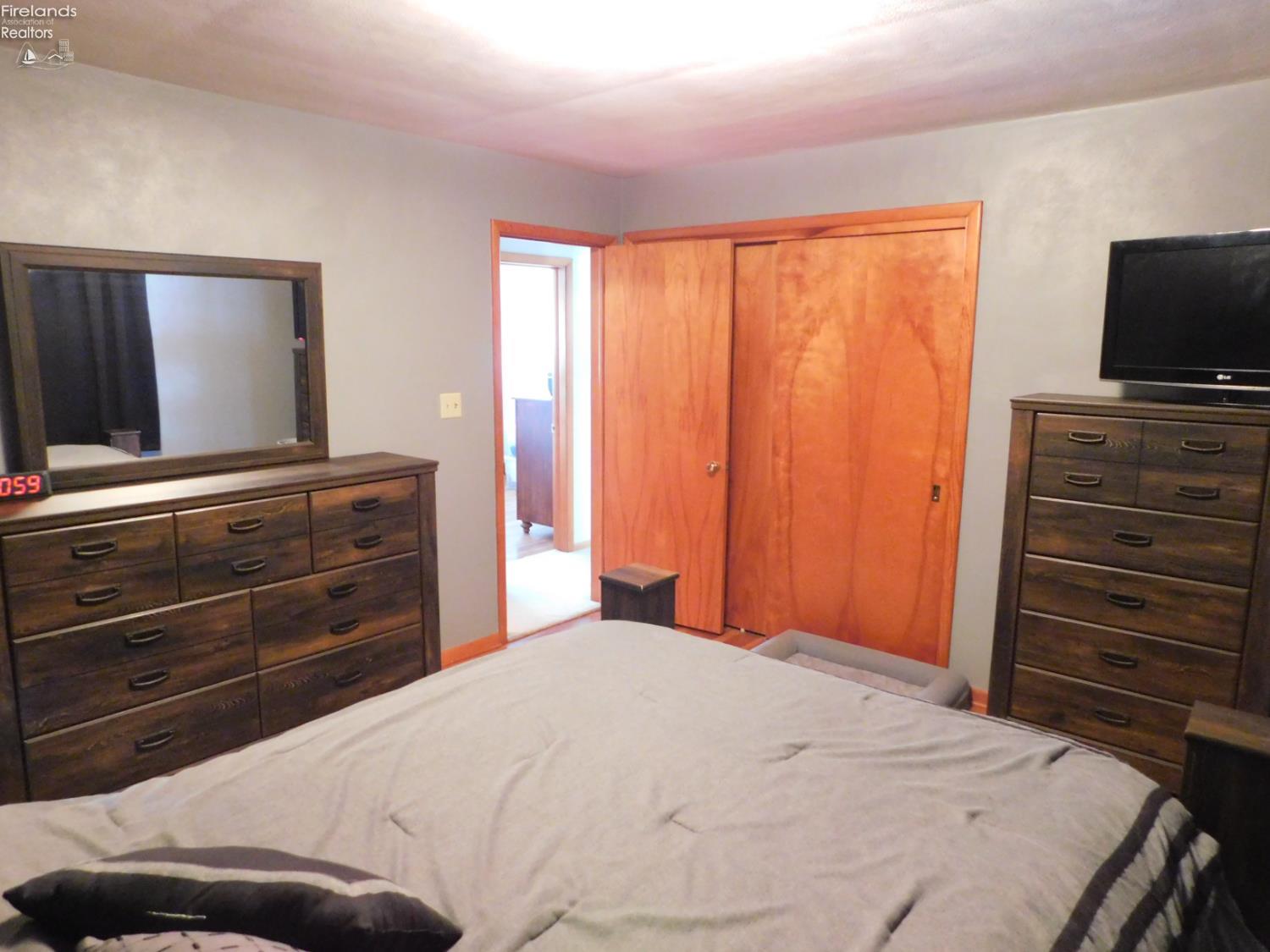 251 Habant Road Amherst, OH 44001 - Photo 17 of 27 Gallery Image 17