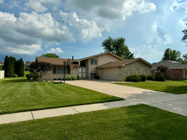 $499,900 | 11617 Parkside Lane, Mokena, IL 60448